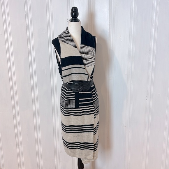 VINCE wool and cashmere vest dress - Picture 5 of 10